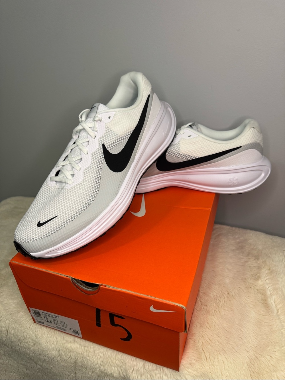 Nike Revolution 8 Running Shoes - Lightweight Comfort
